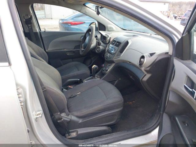 Chevrolet Sonic 2lt Image 6