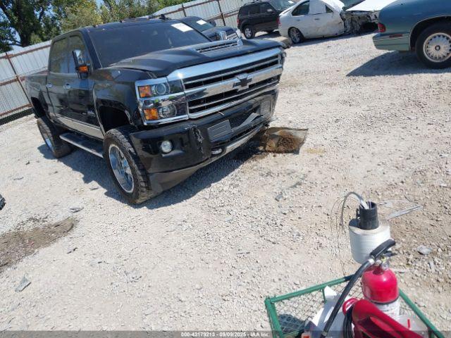  Salvage Chevrolet Silverado 2500