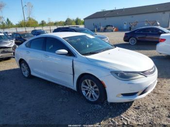  Salvage Chrysler 200