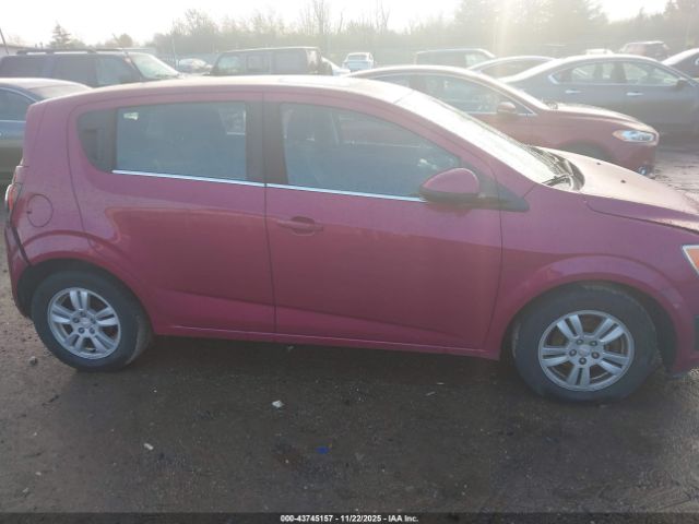 Chevrolet Sonic Lt Auto Image 12