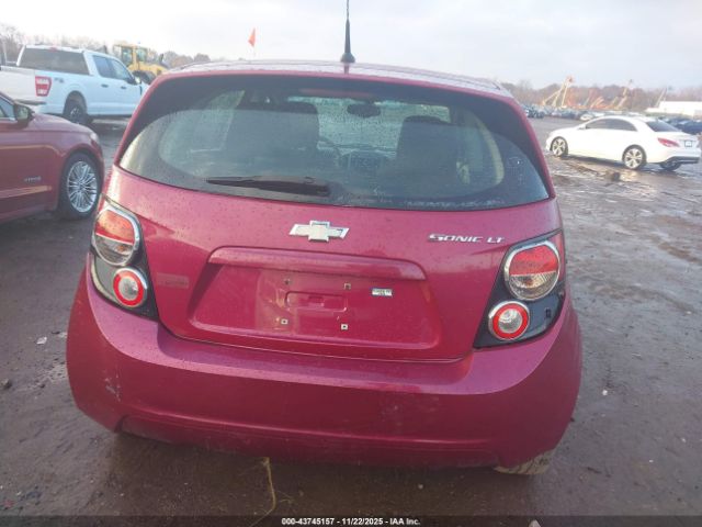 Chevrolet Sonic Lt Auto Image 17