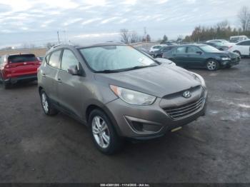  Salvage Hyundai TUCSON