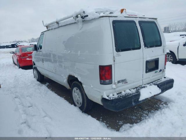 Ford E-150 Commercial Image 6