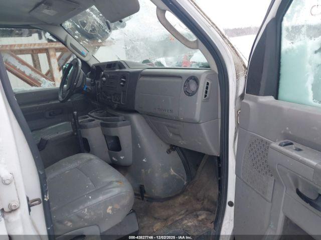 Ford E-150 Commercial Image 11