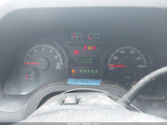 Ford E-150 Commercial Image 3