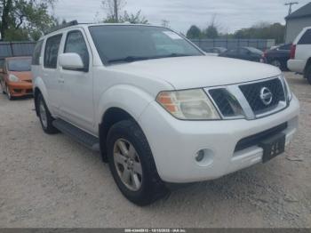  Salvage Nissan Pathfinder
