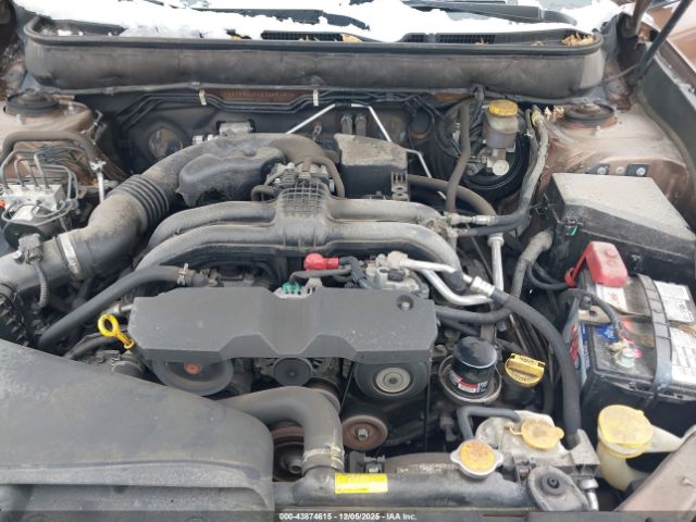 Subaru Outback 2.5i Limited Image 3