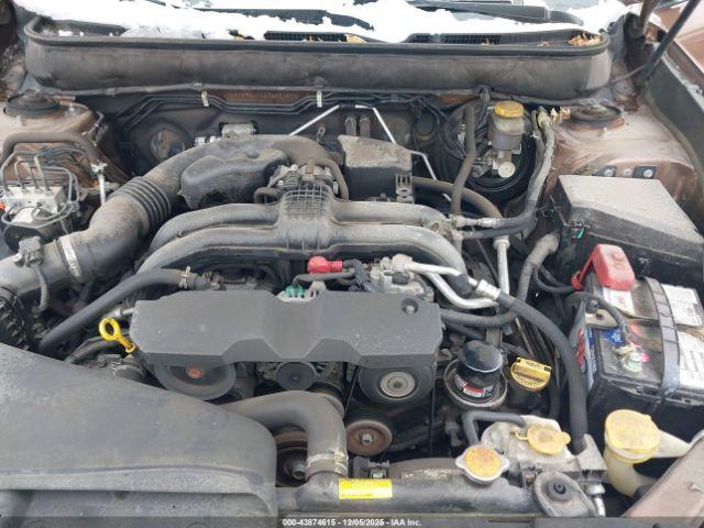 Subaru Outback 2.5i Limited Image 3