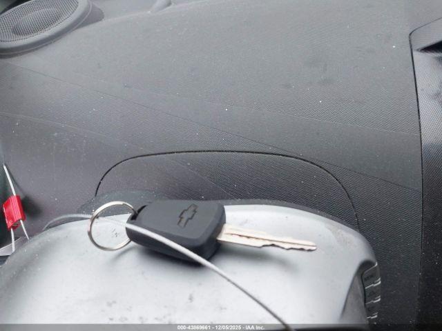 Chevrolet Spark Ls Auto Image 8