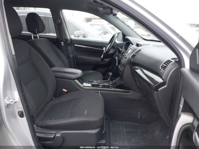 Kia Sorento Lx V6 Image 3