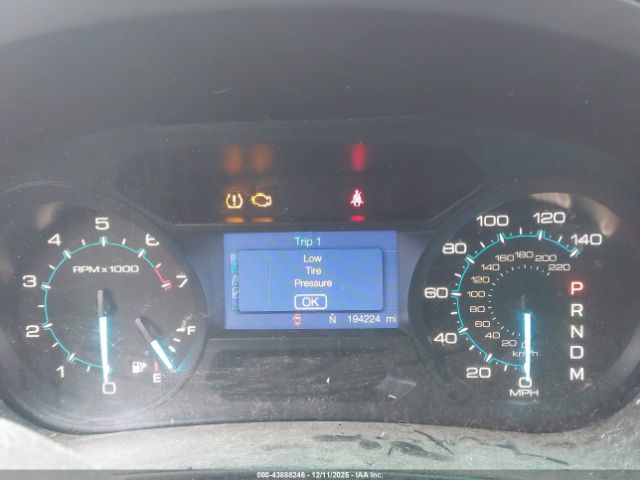 Ford Explorer Image 6