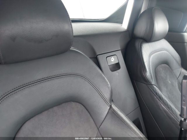 Audi TT 2.0t Image 6