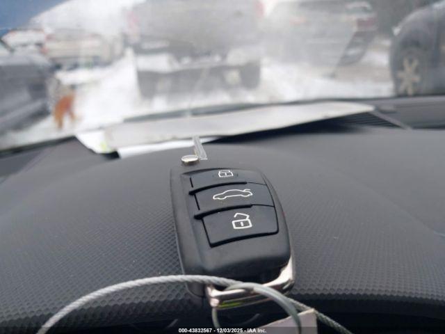 Audi TT 2.0t Image 10