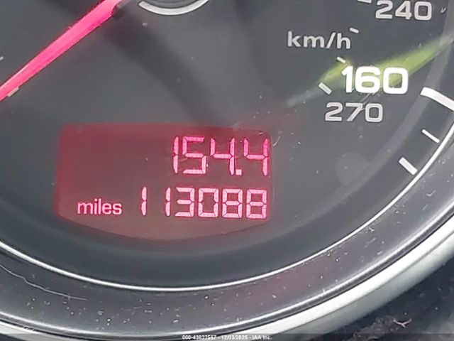 Audi TT 2.0t Image 13