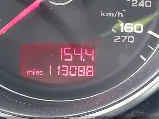 Audi TT 2.0t Image 13