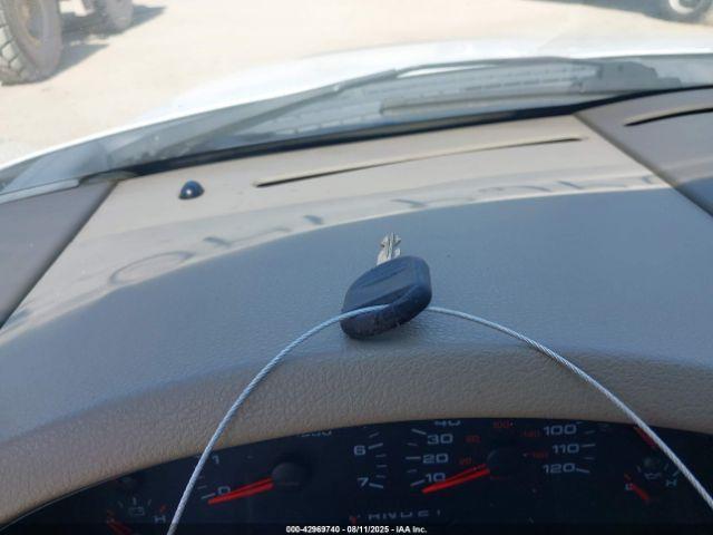 Ford F-150 Xlt Image 4