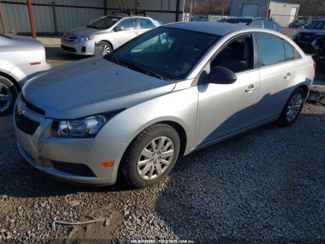 Chevrolet Cruze Ls Image 4