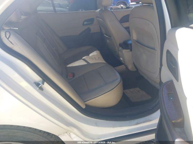 Chevrolet Malibu 2lt Image 11