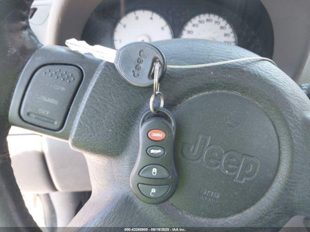 Jeep Liberty Sport Image 8