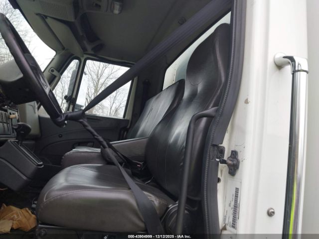 International 4000 4300 Image 12