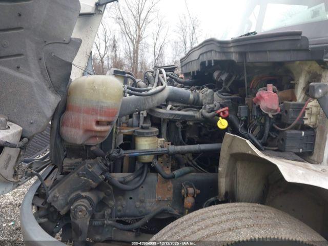 International 4000 4300 Image 2