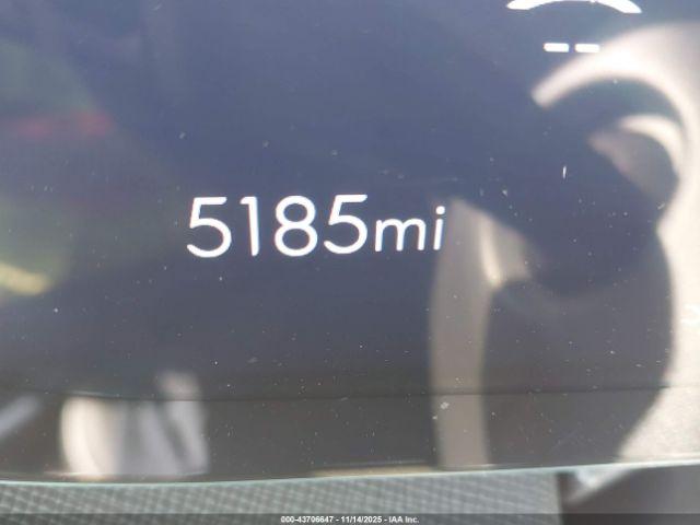 Buick Enclave Sport Touring Fwd Image 2