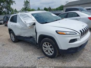  Salvage Jeep Cherokee