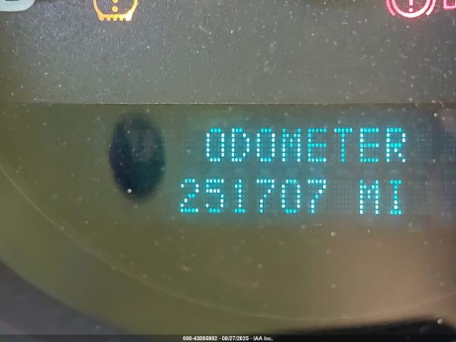 Chevrolet Silverado 1500 Image 14