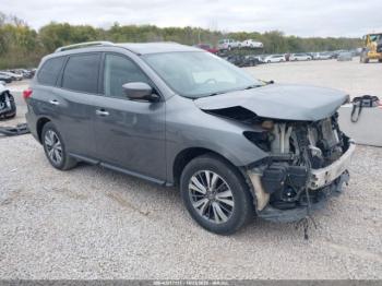 Salvage Nissan Pathfinder