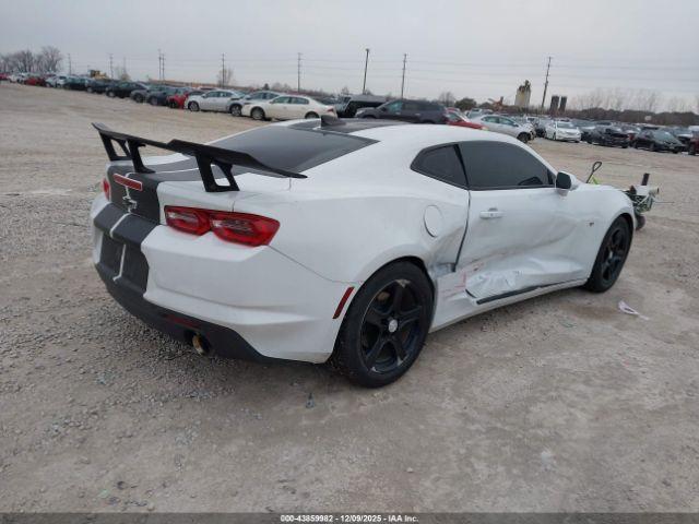 Chevrolet Camaro 1lt Image 8