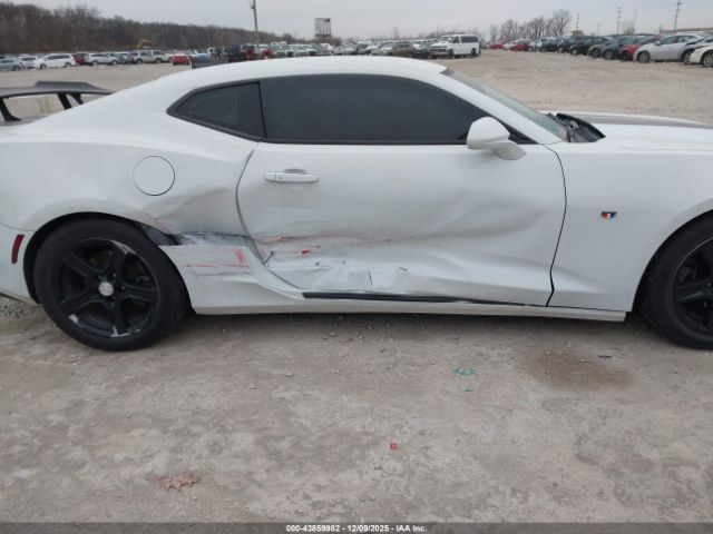 Chevrolet Camaro 1lt Image 11