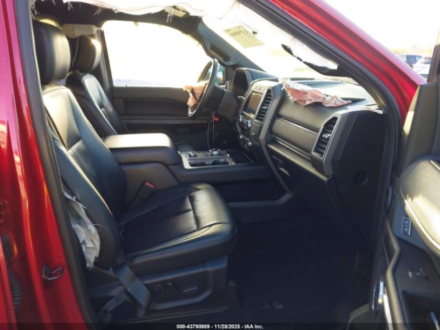 Ford Expedition Xlt Image 9