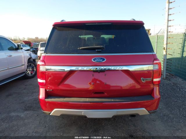 Ford Expedition Xlt Image 2