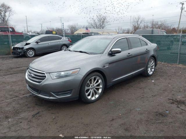 Ford Taurus Limited Image 16
