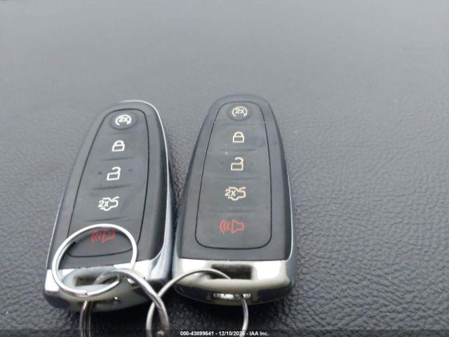 Ford Taurus Limited Image 8