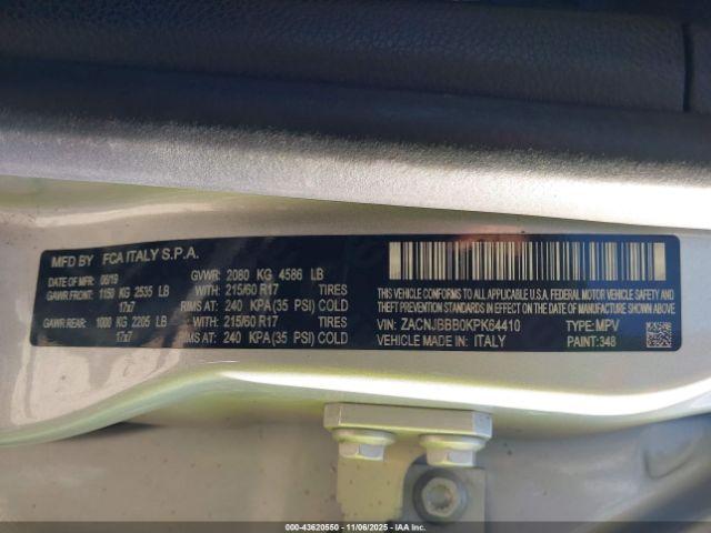 Jeep Renegade Latitude 4x4 Image 9