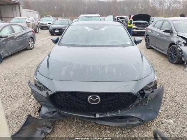 Mazda Mazda3 Premium Image 14