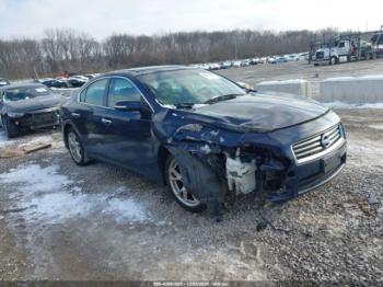 Salvage Nissan Maxima