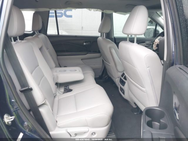 Honda Pilot Touring Image 6