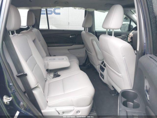 Honda Pilot Touring Image 6