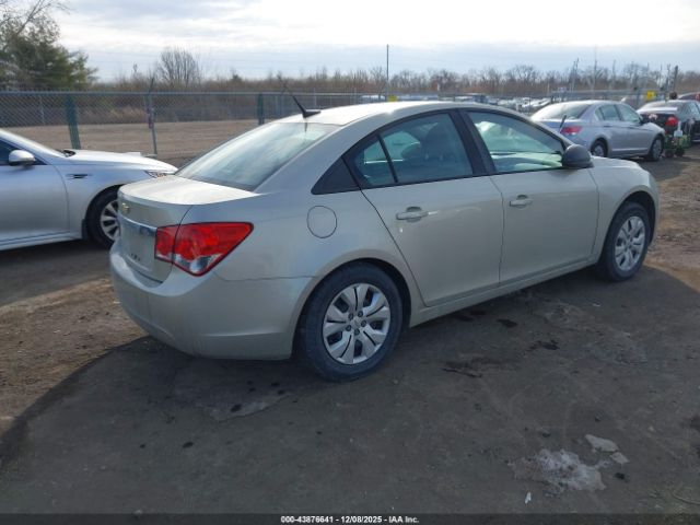 Chevrolet Cruze Ls Auto Image 15
