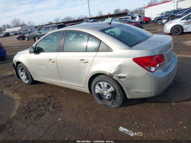 Chevrolet Cruze Ls Auto Image 11