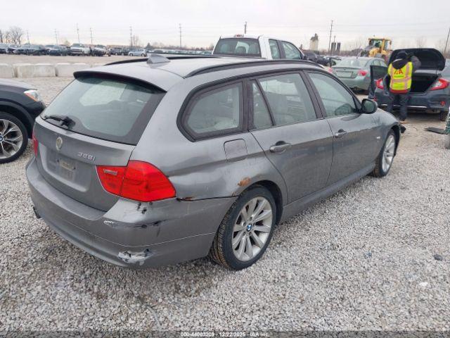 BMW 3 Series Xdrive Image 3