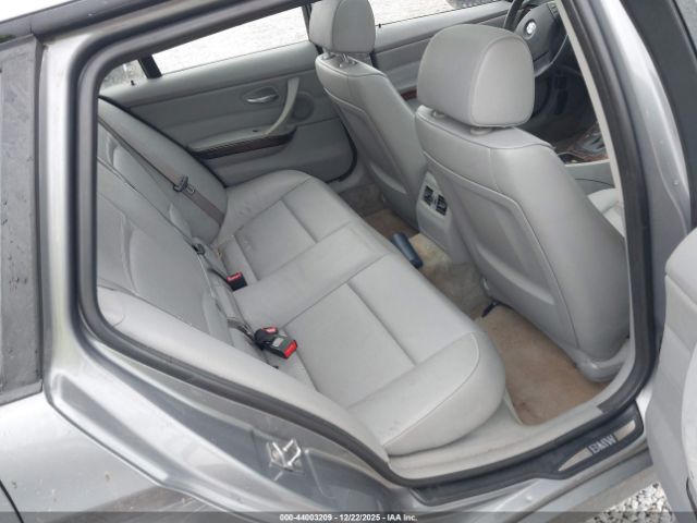 BMW 3 Series Xdrive Image 4