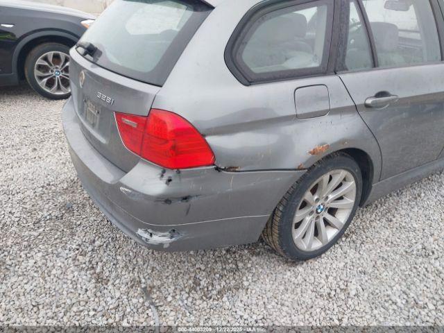 BMW 3 Series Xdrive Image 11