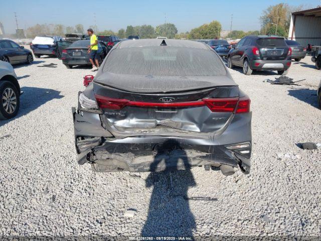 Kia Forte Gt-line Image 4