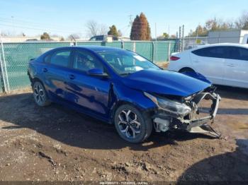  Salvage Kia Forte