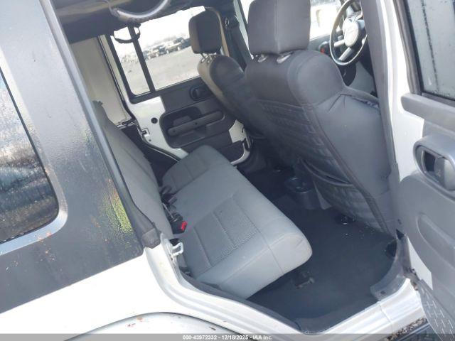 Jeep Wrangler Sahara Image 9