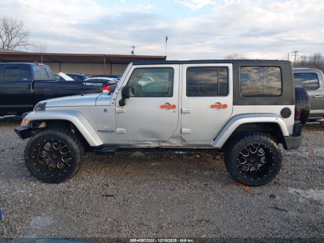 Jeep Wrangler Sahara Image 8