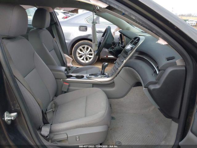 Chevrolet Malibu 1ls Image 12